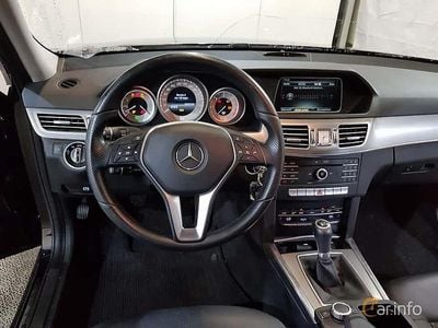 Mercedes E220