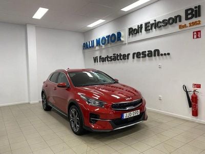 Röd Begagnad 2022 Kia XCeed Advance SUV | 239 500 kr (Marknadspris)