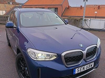 Begagnad 2021 BMW iX3 SUV | 320 500 kr (Dyr)