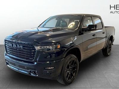 Ny RAM 1500 426 HK (313 kW) 2025 Svart Pickup