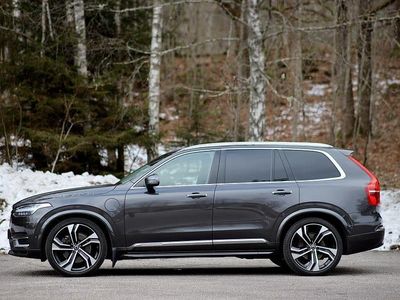Platinium grey Begagnad 2023 Volvo XC90 Ultra SUV | 649 000 kr