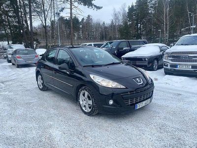 Begagnad Peugeot 207 68 HK (50 kW) 2012 Svart Halvkombi