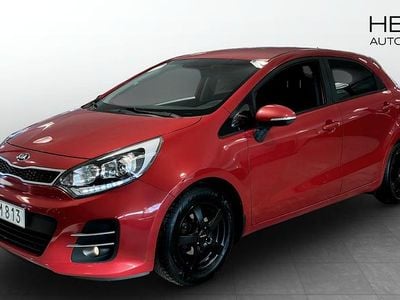 Begagnad Kia Rio 83 HK (61 kW) 2016 Röd Halvkombi