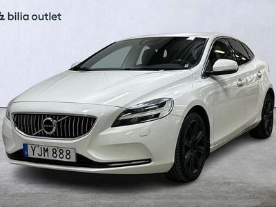 Vit Begagnad 2016 Volvo V40 Inscription Kombi | 169 900 kr (Marknadspris)