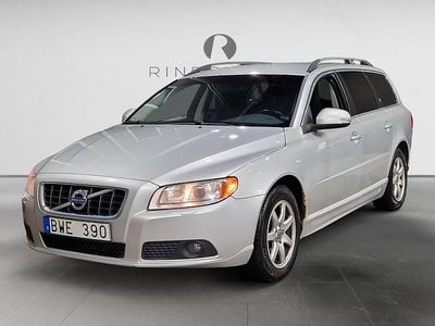 Ljusgrå Begagnad 2010 Volvo V70 Momentum Kombi | 59 900 kr (Superpris)