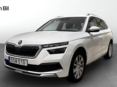 Vit Begagnad 2022 Skoda Kamiq Style SUV | 234 900 kr (Marknadspris)