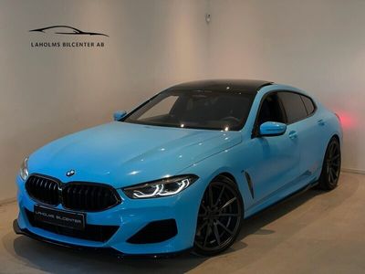 begagnad BMW M850 xDrive Gran Coupe 530hk / PANO / H&K / Kolfiber