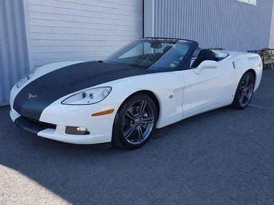 Begagnad Corvette C6 2008 Vit med svart kolfiberhuv Cab