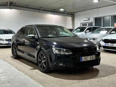 begagnad VW Jetta 2.0 TSI Premium Sport/UNIK/LÅG MIL
