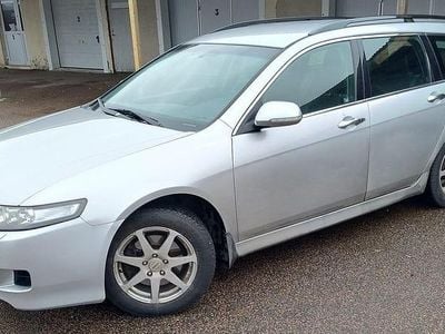 Silver metallic Begagnad 2006 Honda Accord Kombi | 19 999 kr (Marknadspris)