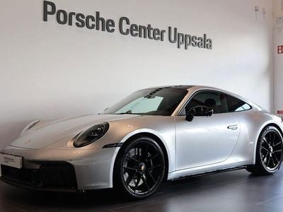 Silver Begagnad 2025 Porsche 911 Carrera 4 GTS Sportkupé | 2 165 000 kr (Marknadspris)