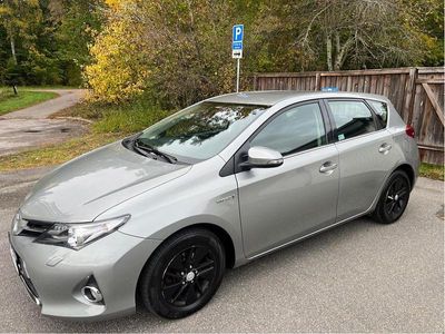 Toyota Auris Hybrid
