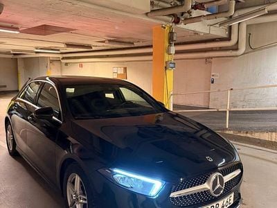 Nattsvart Begagnad 2022 Mercedes A180 Halvkombi | 285 000 kr (Lite dyr)