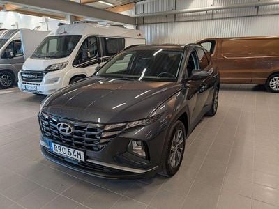 Grå Begagnad 2021 Hyundai Tucson Essential SUV | 259 900 kr (Lite dyr)