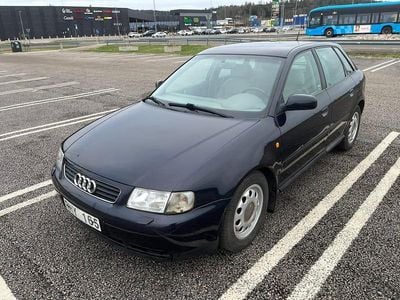 Begagnad 2000 Audi A3 Halvkombi | 21 000 kr