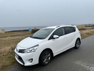 begagnad Toyota Verso 1.8 Valvematic Euro 5
