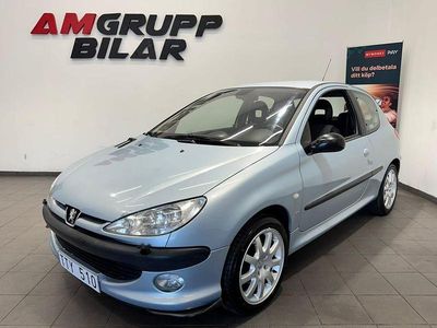 Ljusgrå Begagnad 2002 Peugeot 206 GTi Halvkombi | 24 900 kr (Dyr)