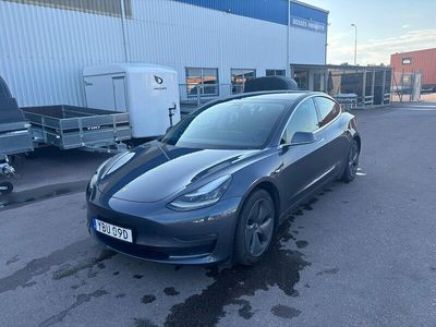 Begagnad Tesla Model 3 Long Range AWD 324 kW (441 HK) 2019 Grå Sedan