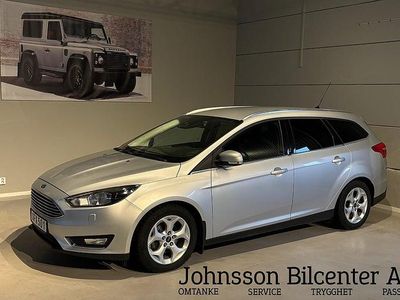 Grå Begagnad 2016 Ford Focus Titanium Kombi | 89 900 kr (Marknadspris)