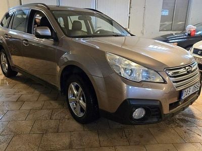 Bronsmetalic Begagnad 2014 Subaru Outback Kombi | 144 900 kr (Lite dyr)