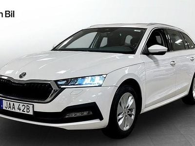 Candy white Begagnad 2022 Skoda Octavia Ambition Kombi | 249 900 kr (Marknadspris)