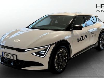 Vit (white) Ny 2025 Kia EV6 Plus SUV | 665 400 kr (Dyr)