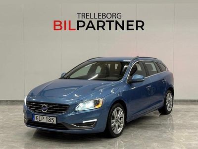 Begagnad Volvo V60 Momentum 181 HK (133 kW) 2014 Blå Kombi