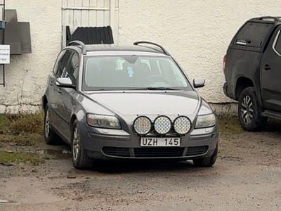 Begagnad Volvo V50 140 HK (102 kW) 2004 Grå Kombi