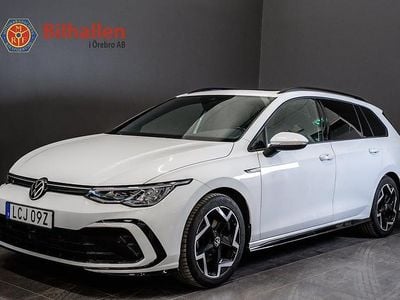 Vit Begagnad 2022 VW Golf VIII R-line Kombi | 239 000 kr (Lite dyr)