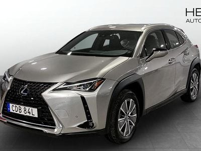 Silver Begagnad 2022 Lexus UX 300e SUV | 289 900 kr