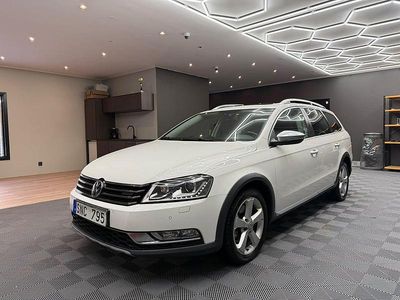 Vit Begagnad 2012 VW Passat Kombi | 119 800 kr (Dyr)