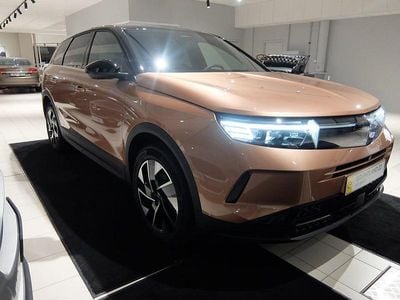 Brun (impakt copper metallic) Ny 2025 Opel Grandland X SUV | 469 890 kr (Marknadspris)
