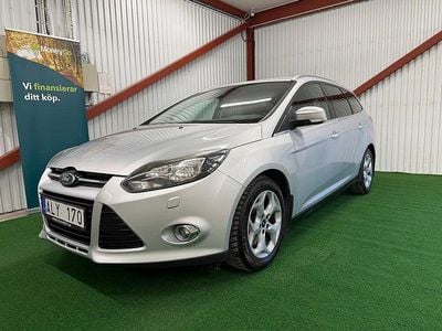 Grå Begagnad 2011 Ford Focus Trend Kombi | 39 900 kr (Marknadspris)