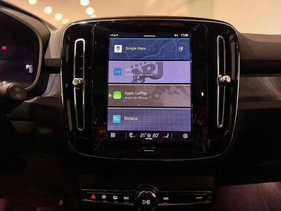 Svart Begagnad 2022 Volvo XC40 Ultimate SUV | 399 500 kr