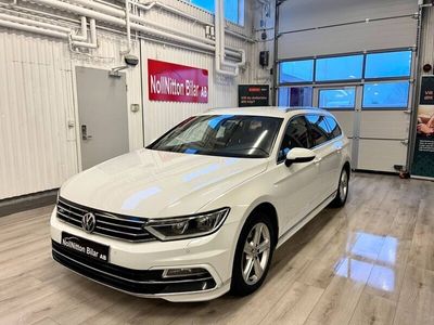 Vit Begagnad 2016 VW Passat R-line Kombi | 149 900 kr (Marknadspris)
