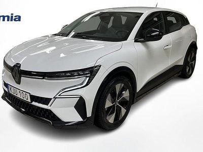 Vit Begagnad 2022 Renault Mégane IV Equilibre Halvkombi | 239 900 kr (Marknadspris)