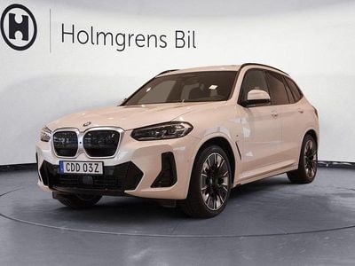 Begagnad BMW iX3 M Sport 210 kW (286 HK) 2024 Vit SUV