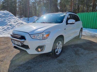 begagnad Mitsubishi ASX 2.2 Di-D 4WD AUTOMAT 11500MIL DIESELVÄRMARE