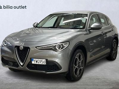 Begagnad Alfa Romeo Stelvio Super 280 HK (205 kW) 2017 Grå SUV