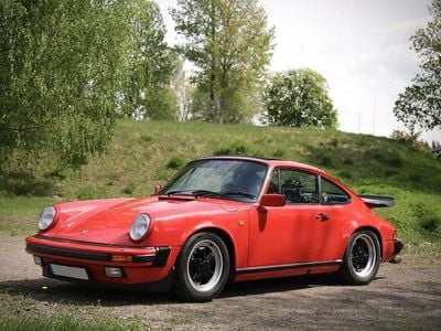 Begagnad Porsche 911 Carrera 231 HK (169 kW) 1986