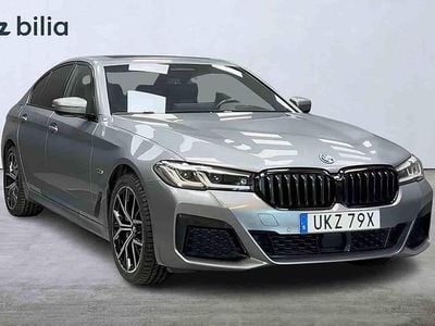 Grå Begagnad 2023 BMW 530e Sedan | 449 000 kr (Dyr)