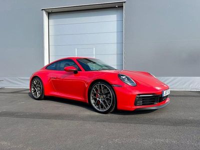 Röd Begagnad 2020 Porsche 911 Carrera S Sport Sportkupé | 1 375 000 kr (Marknadspris)