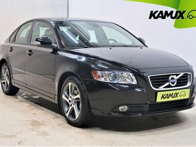 begagnad Volvo S40 2.0 Manuell classic Momentum Skinn Mycket Välvårdad 1ägare , 145