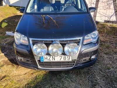 VW Touran Cross