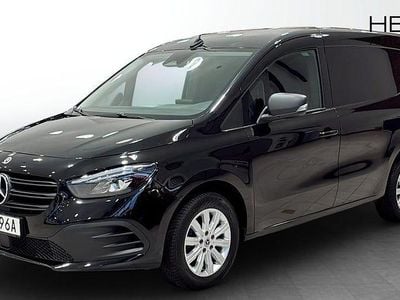 Svart Begagnad 2022 Mercedes Citan 110 Van | 162 375 kr (Marknadspris)