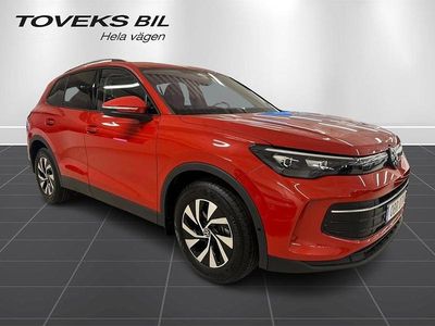 Röd Ny 2025 VW Tiguan SUV | 399 900 kr (Marknadspris)