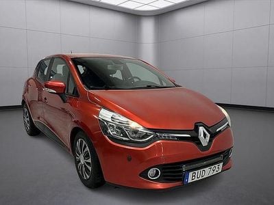 Röd Begagnad 2014 Renault Clio IV Halvkombi | 49 900 kr (Bra pris)