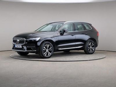 Begagnad Volvo XC60 Momentum 350 HK (257 kW) 2022 Svart SUV