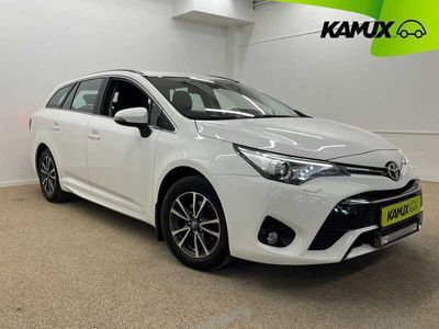 begagnad Toyota Avensis Combi 1.8 Valvematic TS Active Drag Värmare 2018, Personbil