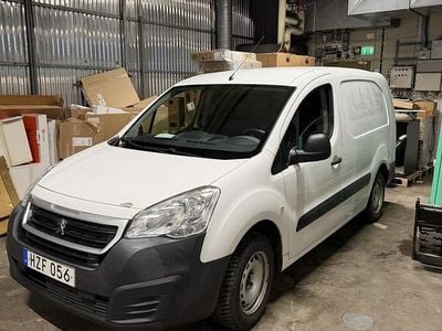 Begagnad 2016 Peugeot Partner Minibuss | 50 000 kr (Superpris)